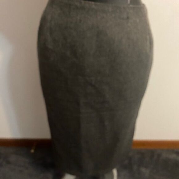 Signature by Larry Levine Gray/Black Tweed Pencil skirt, size 14W - Picture 1 of 3